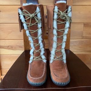 Leather Boots Minnetonka Calf High Faux Fur Lined Like New